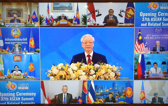 Tổng Bí thư, Chủ tịch nước: Chỉ có hợp tác, chung lòng mới vượt qua khó khăn ảnh 4 Tổng Bí thư, Chủ tịch nước: Chỉ có hợp tác, chung lòng mới vượt qua khó khăn ảnh 4