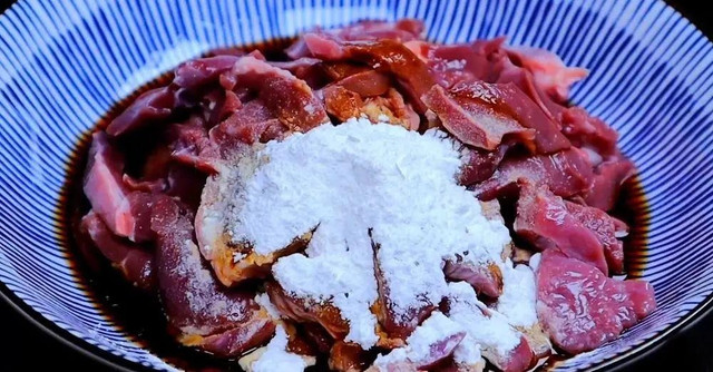 Bộ phận đắt nhất của con heo, có tác dụng an thần, bổ tim - Hình 6 Bo phan dat nhat cua con heo, co tac dung an than, bo tim-Hinh-6