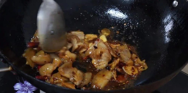 Loại rau dại người yêu kẻ sợ, giúp an thần, bổ gan - Hình 14 Loai rau dai nguoi yeu ke so, giup an than, bo gan-Hinh-14