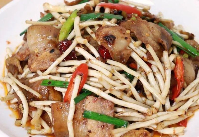 Loại rau dại người yêu kẻ sợ, giúp an thần, bổ gan - Hình 2 Loai rau dai nguoi yeu ke so, giup an than, bo gan-Hinh-2