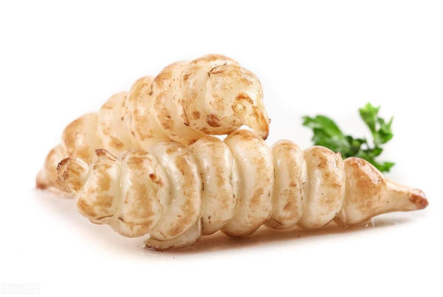 Loại rau dại hình dạng giống con sâu, được ví như nhân sâm - Hình 2 Loai rau dai hinh dang giong con sau, duoc vi nhu nhan sam-Hinh-2