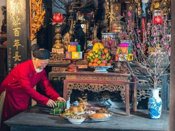 Nên lau dọn bàn thờ trước hay sau cúng ông Công ông Táo? Nen lau don ban tho truoc hay sau cung ong Cong ong Tao?