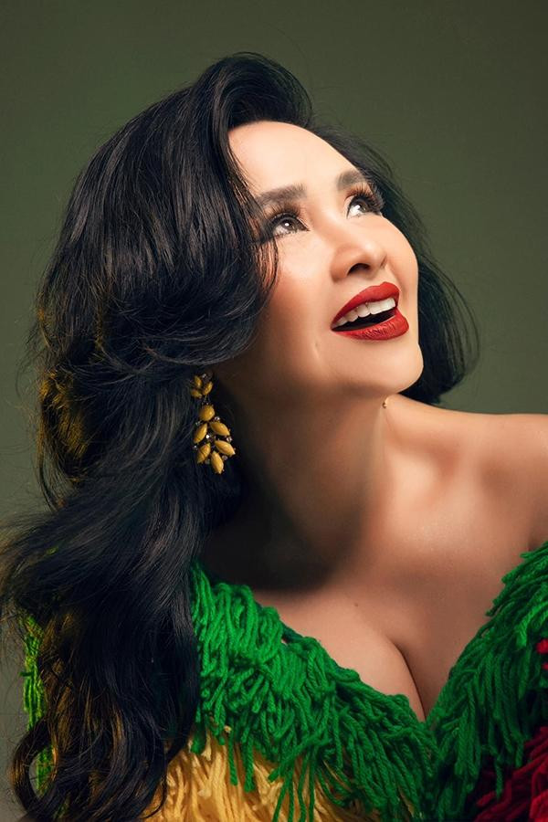Diva Thanh Lam dùng tình cảm chân thành để ứng xử với con chồng Diva Thanh Lam dung tinh cam chan thanh de ung xu voi con chong