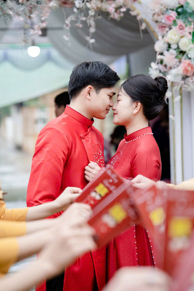 Lấy vợ cách 1 bức tường, chồng trẻ nhiều phen đi nhầm nhà - Hình 4 Lay vo cach 1 buc tuong, chong tre nhieu phen di nham nha-Hinh-4
