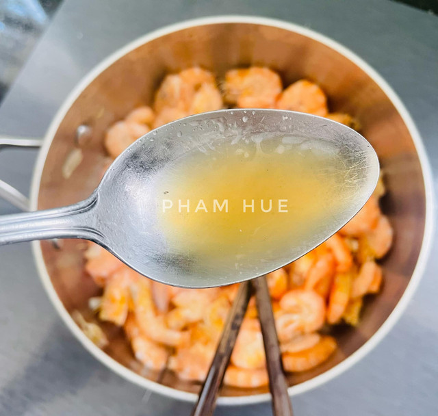 Cách rang tôm chuẩn vị giòn ngon, thơm phức - Hình 6 Cach rang tom chuan vi gion ngon, thom phuc-Hinh-6