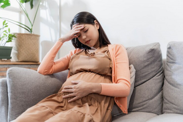 Tôi ôm bụng bầu về nhà ngoại, chồng đòi chọc ối xét nghiệm ADN Toi om bung bau ve nha ngoai, chong doi choc oi xet nghiem ADN