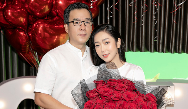 Nhan sắc ngày càng thăng hạng của vợ cũ đại gia 'vua cá Koi' Thắng Ngô Nhan sac ngay cang thang hang cua vo cu dai gia 'vua ca Koi' Thang Ngo