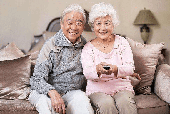 Khi một người đến tuổi trung niên, ba không sợ, hai không muốn Khi mot nguoi den tuoi trung nien, ba khong so, hai khong muon