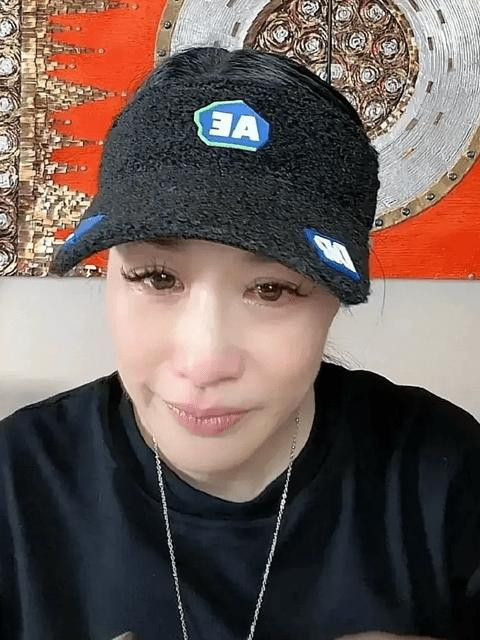 Mỹ nhân gốc Việt Chung Lệ Đề khóc nức nở vì áp lực hôn nhân My nhan goc Viet Chung Le De khoc nuc no vi ap luc hon nhan