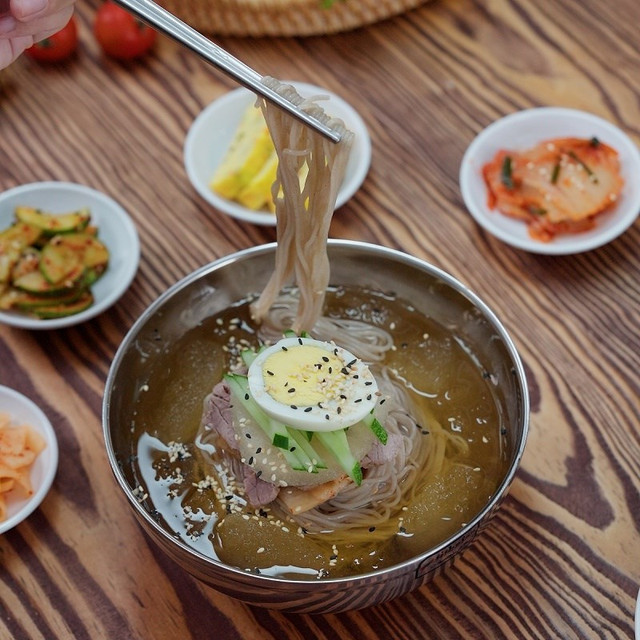 Những món ăn truyền thống Hàn Quốc làm say lòng du khách - Hình 8 Nhung mon an truyen thong Han Quoc lam say long du khach-Hinh-8