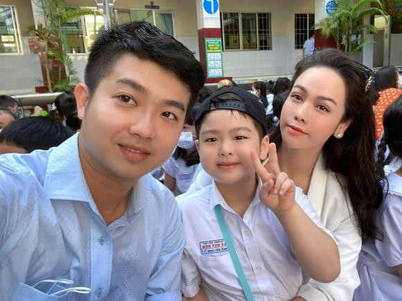 Nhật Kim Anh tặng con quà Noel, lộ cách xưng hô với chồng cũ - Hình 5 Nhat Kim Anh tang con qua Noel, lo cach xung ho voi chong cu-Hinh-5