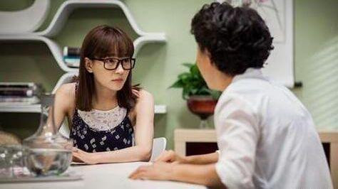 Mẹ chồng ở quê lên cho túi rau, tôi vứt đi để rồi tiếc hùi hụi Me chong o que len cho tui rau, toi vut di de roi tiec hui hui