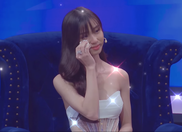 Dứt bỏ bạn trai lăng nhăng, gái xinh tìm được bạn trai “cực phẩm” ở Người ấy là ai - Hình 6 Dut bo ban trai lang nhang, gai xinh tim duoc ban trai “cuc pham” o Nguoi ay la ai-Hinh-6