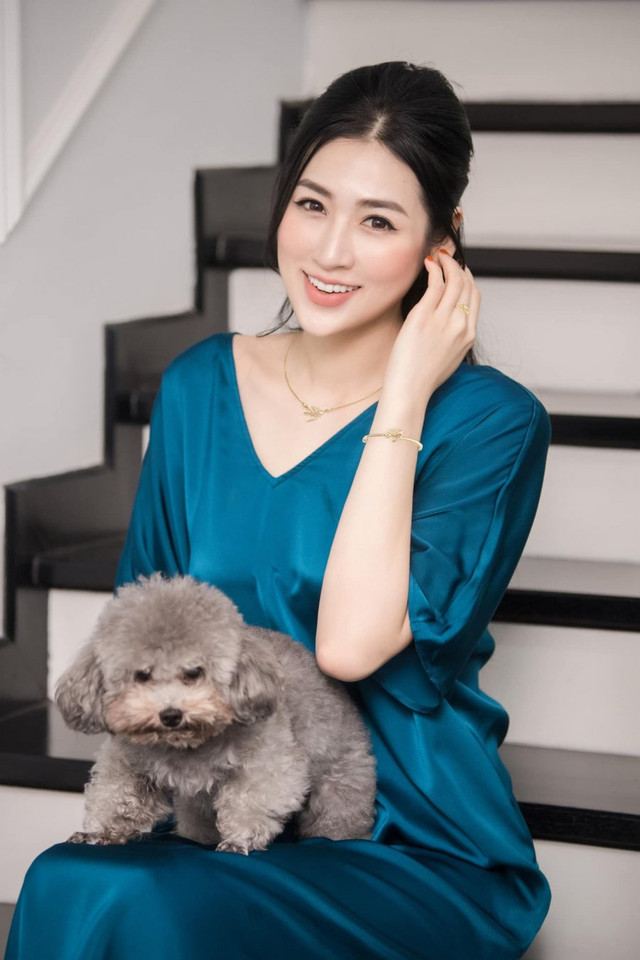 Mỹ nhân xuống sắc hậu COVID : Đỗ Thị Hà rụng tóc, Minh Tú nhợt nhạt - Hình 2 My nhan xuong sac hau COVID : Do Thi Ha rung toc, Minh Tu nhot nhat-Hinh-2