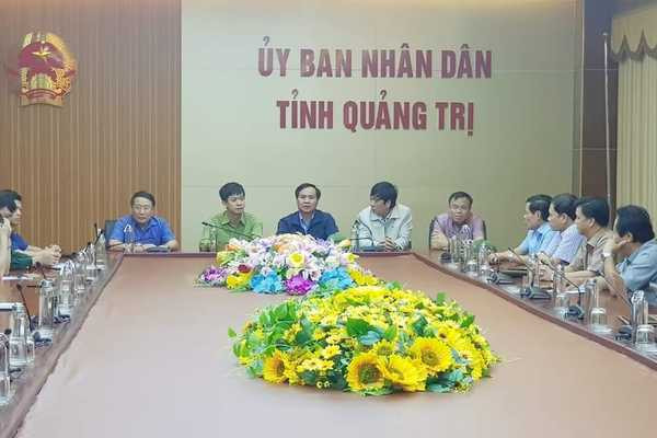 Sạt lở kinh hoàng, vùi lấp 22 cán bộ chiến sỹ ở Quảng Trị - Hình 3 Sat lo kinh hoang, vui lap 22 can bo chien sy o Quang Tri-Hinh-3