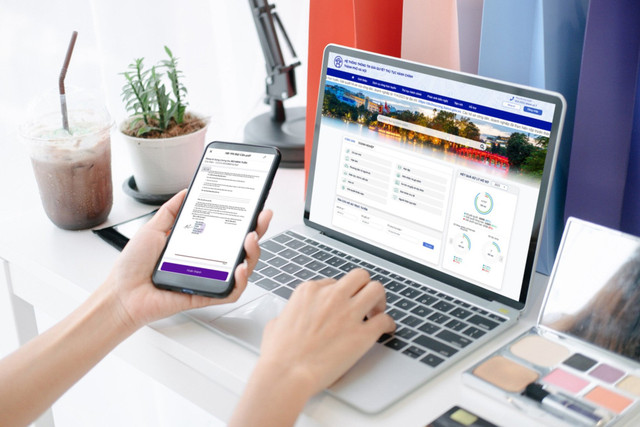 Gần Tết, vợ muốn bán hàng online, chồng càu nhàu phản đối Gan Tet, vo muon ban hang online, chong cau nhau phan doi