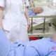 Sau 30 phút nội soi tiêu hóa, cụ bà thở gấp, toàn thân rét run