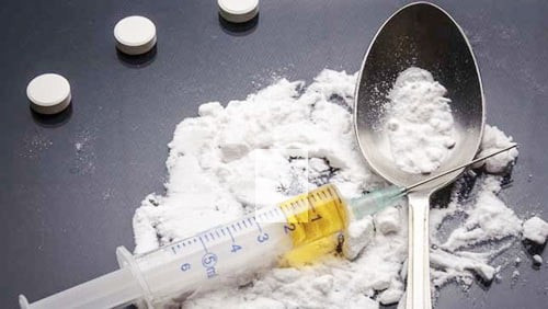 Kết quả điều tra ban đầu xác định tối 14/4/2022, do xảy ra mâu thuẫn với Trần Triệu Tuấn (sinh năm 1991, trú tại tổ dân phố Hồng Phú, phường Hồng Hà, thành phố Yên Bái, tỉnh Yên Bái, Bùi Văn Đức đã hẹn gặp Tuấn để giải quyết. Khoảng 21h30' cùng ngày, Bùi Văn Đức cùng Đinh Mạnh Linh, Nguyễn Hồng Sơn, Đặng Văn Đồng, Nguyễn Văn Trọng và Hoàng Ngọc Mẫn đã gặp Trần Triệu Tuấn tại khu vực đường Trần Phú, thuộc tổ 8, phường Yên Thịnh, thành phố Yên Bái, tỉnh Yên Bái và xảy ra xô xát. (Ảnh minh họa, nguồn internet)