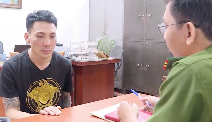 Ngày 19/4/2022, qua công tác truy xét, Công an tỉnh Yên Bái đã bắt giữ được 2 đối tượng là Bùi Văn Đức và Nguyễn Hồng Sơn khi đang lẩn trốn tại Hà Nội; đến ngày 28/4 tiếp tục vận động được Đinh Mạnh Linh ra đầu thú. Qua đấu tranh khai thác, Ban Chuyên án tiếp tục xác định thêm 3 đối tượng còn đang lẩn trốn gồm: Hoàng Ngọc Mẫn, sinh năm 1986; Nguyễn Văn Trọng, sinh năm 1999 (cùng trú tại huyện Phú Bình, tỉnh Thái Nguyên); Đặng Văn Đồng, sinh năm 1988 (trú tại thánh phố Vinh, tỉnh Nghệ An). Đồng thời nhận định các đối tượng này đang lẩn trốn tại địa bàn các tỉnh phía Nam. (Ảnh đối tượng Mẫn)