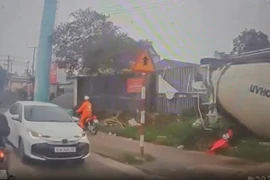 Clip ô tô chạy ngược chiều gây chú ý trên tuyến Mỹ Phước – Tân Vạn