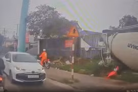 Clip ô tô chạy ngược chiều gây chú ý trên tuyến Mỹ Phước – Tân Vạn