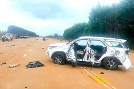 Xe tải đối đầu ô tô con tại Gia Lai: 4 người thương vong