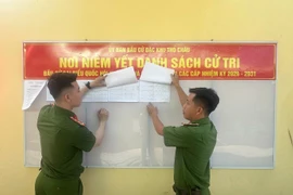 Công an An Giang bảo đảm an ninh cho bầu cử sớm tại Thổ Châu