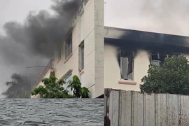 Phản ứng nhanh cứu hơn 60 bé khỏi đám cháy tại trường mầm non tư thục