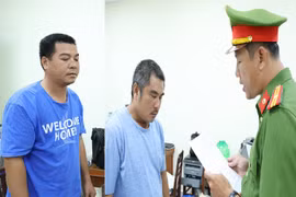 Bắt tạm giam hai nghi phạm trong vụ cướp hơn 54 tấn cá tra