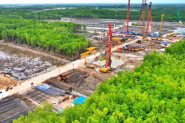 Cà Mau: Quy hoạch, khai thác quỹ đất dọc cao tốc và đường nối sân bay