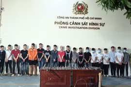 Hỗn chiến trên đường phố TPHCM: 19 đối tượng bị tạm giữ