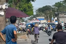 Hai vợ chồng tử vong nghi do sự cố điện tại tiệm tạp hóa