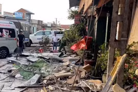 Xe lu mất phanh gây tai nạn trên đường liên xã ở Đồng Nai