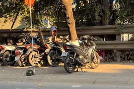 Tai nạn giữa xe máy và người đi bộ tại TPHCM khiến 1 người tử vong