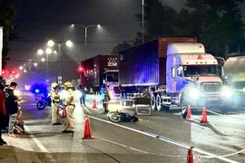 Va chạm xe container trên đường Mỹ Phước – Tân Vạn, một người tử vong