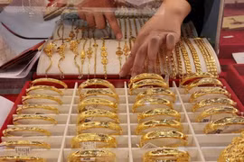 Giá vàng ngày 17/7 bật tăng mạnh: Cơ hội hay rủi ro cho nhà đầu tư?