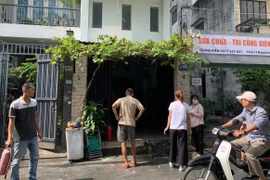 TP HCM: Quên tắt bếp khi luộc gà, cháy căn nhà 4 tầng