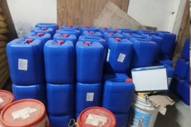 Cà Mau: Phát hiện hơn 11 tấn hóa chất công nghiệp chưa rõ nguồn gốc