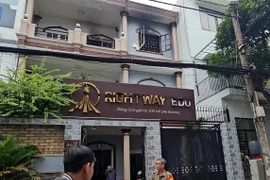 Cháy nhà dân trong hẻm TPHCM lúc rạng sáng, 3 người thoát nạn