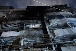 Cháy lớn tại cư xá Độc Lập: 8 người tử vong thương tâm