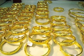  Vàng SJC neo đỉnh: Chênh lệch lớn vẫn là rủi ro cho nhà đầu tư