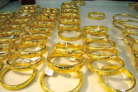  Vàng SJC neo đỉnh: Chênh lệch lớn vẫn là rủi ro cho nhà đầu tư