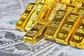 Giá vàng lập đỉnh: Có nên mua thời điểm này?