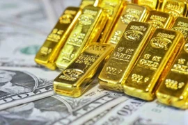 Giá vàng lập đỉnh: Có nên mua thời điểm này?