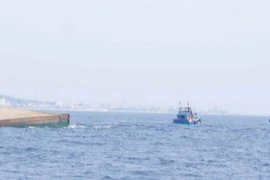 Vĩnh Long: Tìm thấy 2 nạn nhân mất tích trong vụ chìm sà lan trên sông Tiền