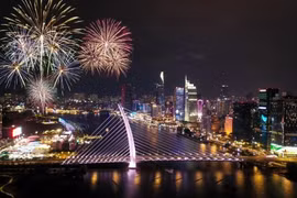 TP HCM rực rỡ pháo hoa chào Xuân Bính Ngọ 2026: An toàn và văn minh