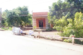 Mâu thuẫn gia đình, con trai dùng dao tấn công cha và bác tại Đồng Nai