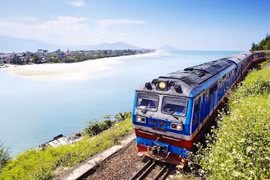 Đường sắt tăng 10% giá vé, 15% cước vận chuyển hàng hóa
