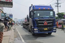 TP HCM: Cô gái trẻ không qua khỏi sau va chạm với xe đầu kéo