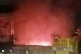 Cháy ki ốt bán nước giải khát trên đường Trần Hưng Đạo, một người tử vong